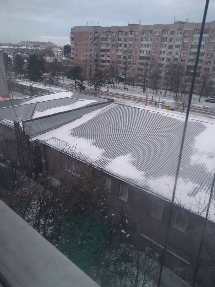 Снег остался также 