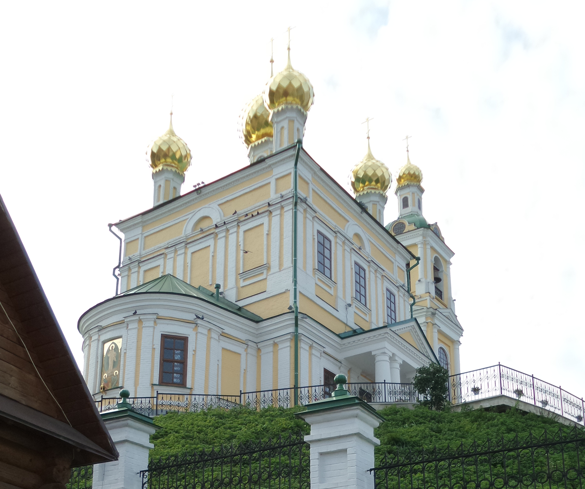 Воскресенская церковь