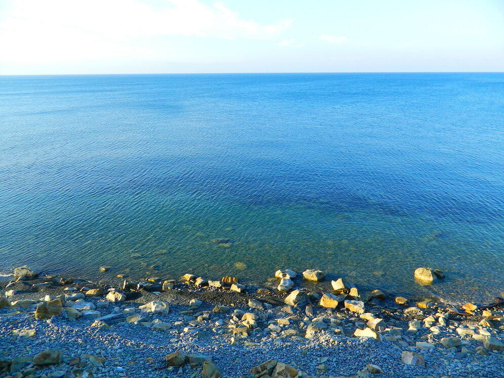 Где чище море в краснодарском крае 2024. Чистое море. Чистое море в Краснодарском. Чистое черное море. Самое чистое море в Краснодарском крае.