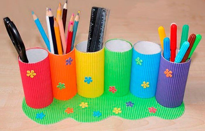 Подставка для карандашей и ручек. Как сделать своими руками подставку для карандашей и ручек?
