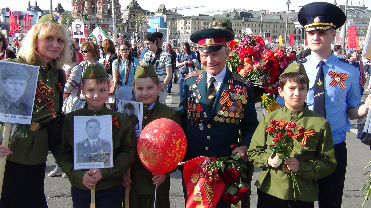 9 Мая. Шествие Бессмертного полка. Автор фотографии Четвериков Александр. 