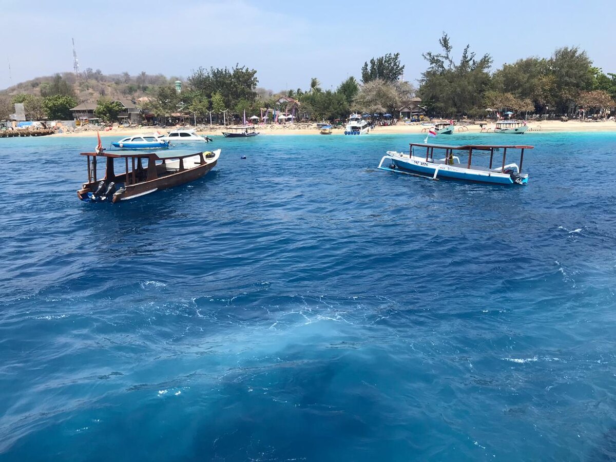 Все фото без фильтров сделанные на телефон.