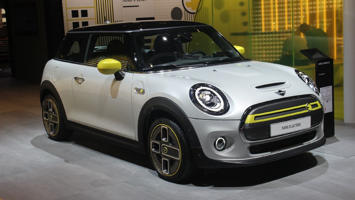Mini Cooper SE 2020 года