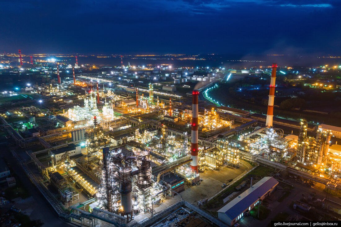 Нефтехимия уфа. Завод Башнефть Уфа. Уфа НПЗ нефтеперерабатывающий завод. Ново-Уфимский НПЗ (Новойл). Черниковка Уфа нефтяные заводы.
