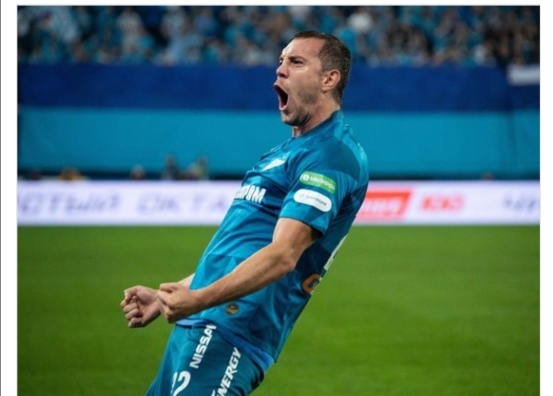 Фанаты продолжили оскорблять капитана сборной России и после матча с Сан-Марино