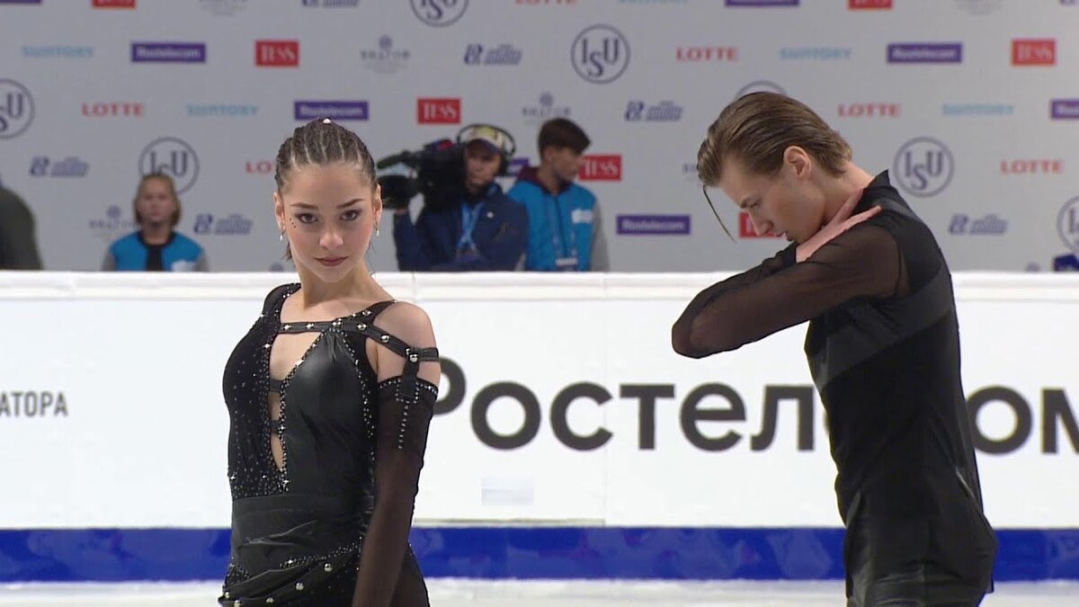 Елизавета Шанаева / Дэвид Нарижный