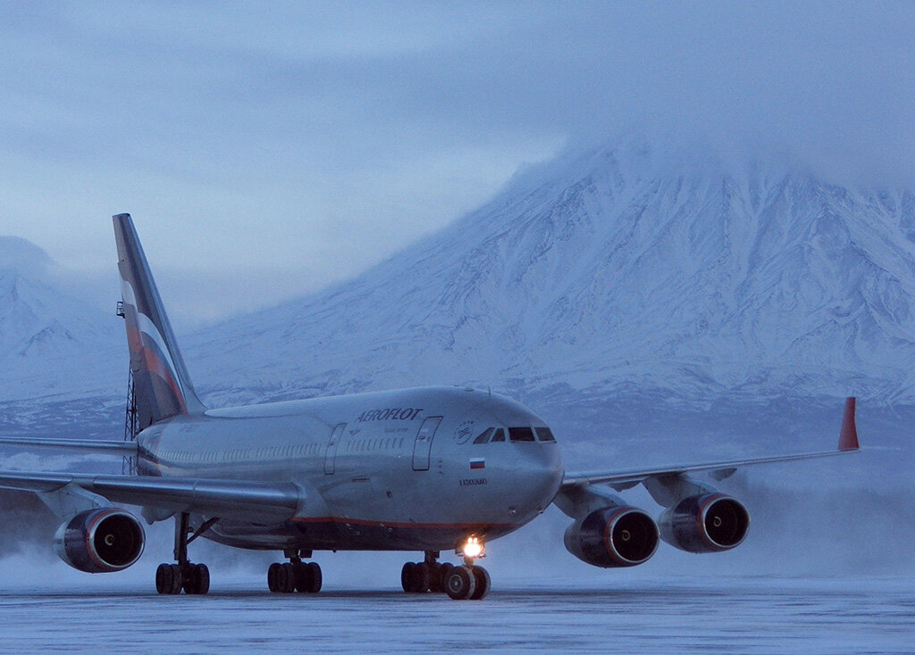 Aeroflot Ilyushin IL-96 at Petropavlovsk-Kamchatsky
Photo by www.flickr.com/photos/svyatosl