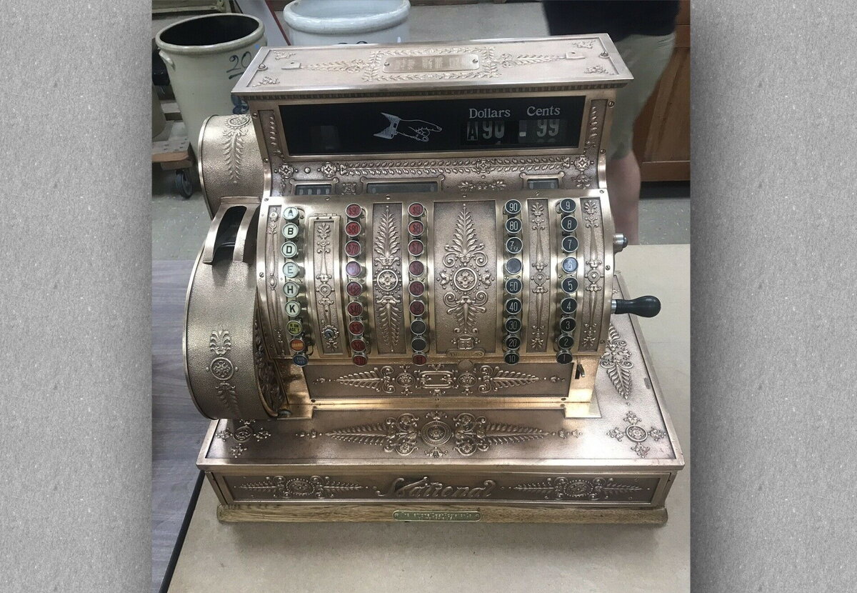 Антикварная касса. Фотографий несколько, листайте галерею.