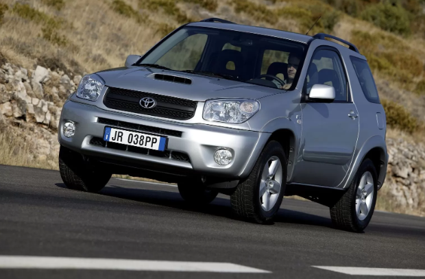 Toyota RAV4 '2003–05