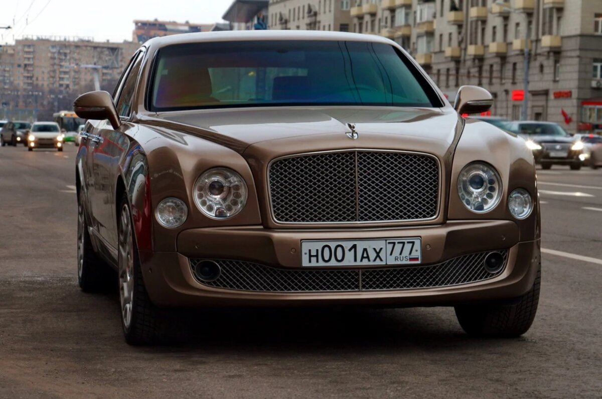 Машинный номер 1. Бентли Мульсан Москва. Мульсан АМР. Бентли 777 Москва. Bentley Mulsanne 1980.