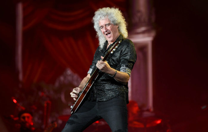 Брайан Мэй - гитарист Queen. Источник фото - yandex.ru