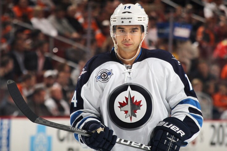 Тим Стэплтон в матче за "Виннипег Джетс"