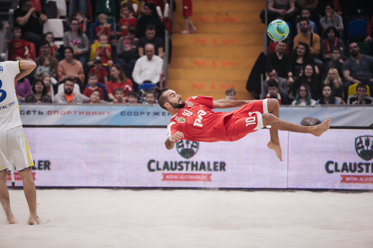 Бисиклета (удар через себя) / Sports.ru