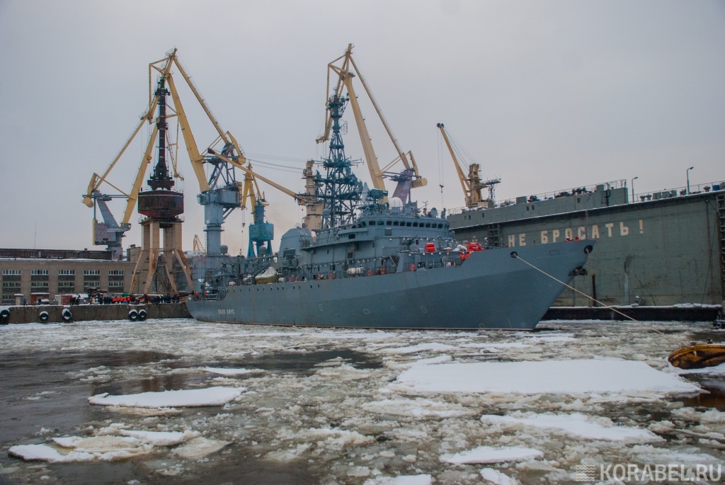 Строительство "Ивана Хурса"