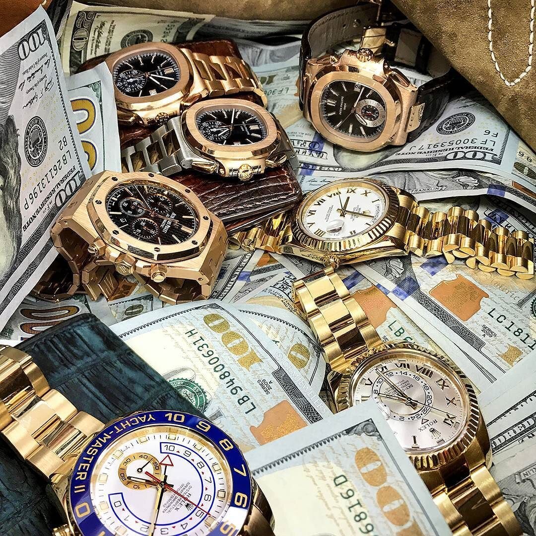 Ломбард брендовых часов. Элитные швейцарские часы. Атрибуты богатой жизни. Богатство деньги роскошь. Предметы роскоши.