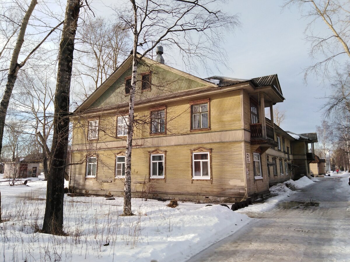 Он же с другой стороны