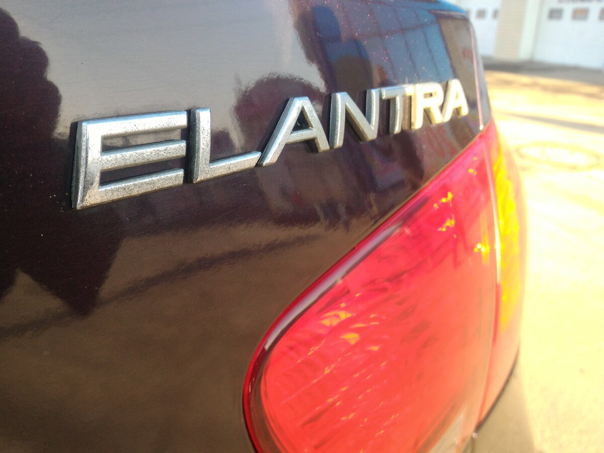 Слегка облезлый хром, все как у всех. 