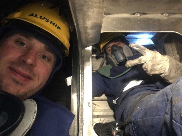 Артём и Дима на производстве судов из алюминия в ALUSHIP Польше.