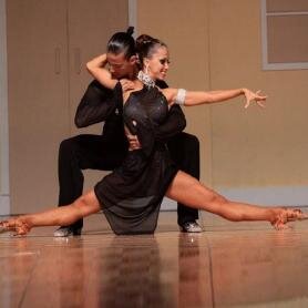 Одежда для спортивного танца