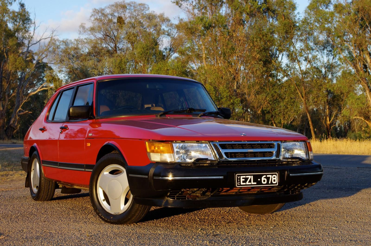 вторая жизнь уве машина. вторая жизнь уве фильм 2015. автомобили в уве. вторая жизнь уве сааб и вольво. гоггомобиль.