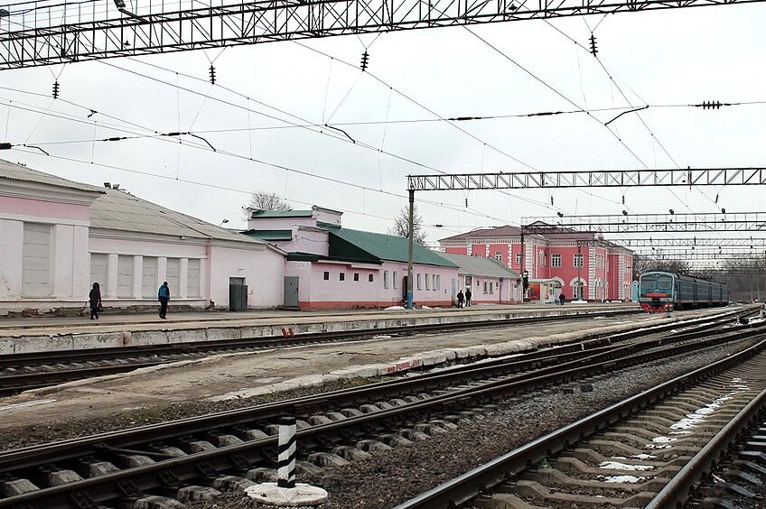 Железнодорожная станция елец. Вокзал станции елец. Вокзал елец, елец. Елецкий жд вокзал. Ст елец.
