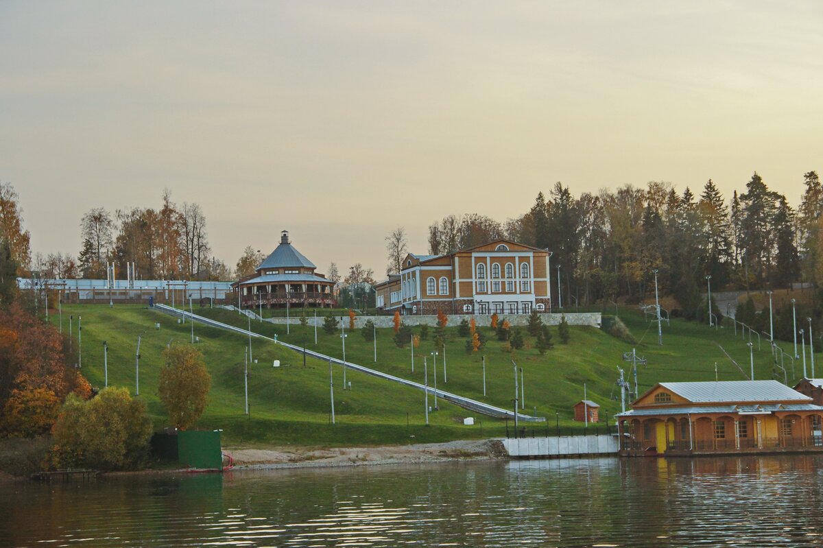 Поместье четы Медведевых в Плесе (ФОТО)