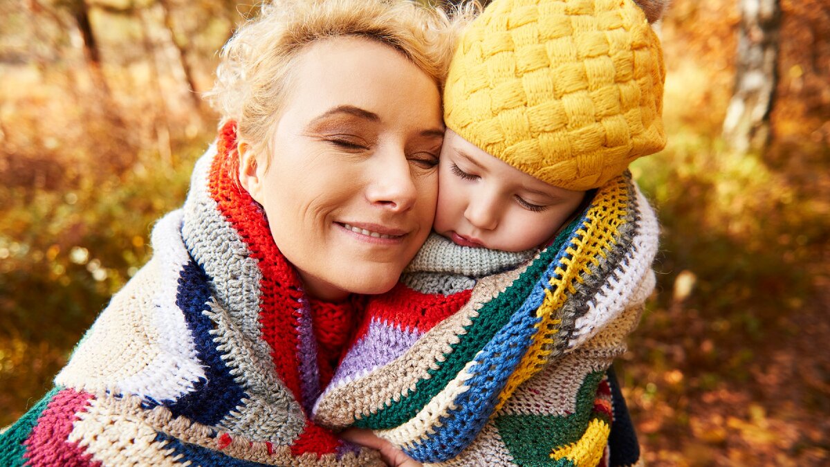 От 0 до 7 лет, описание каждого года, цели и задачи на год, игры, в которые играть. 