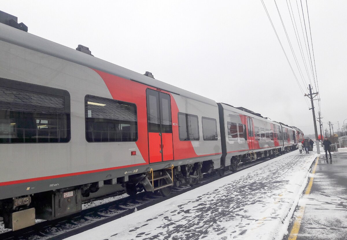 Ласточка на станции Валдай