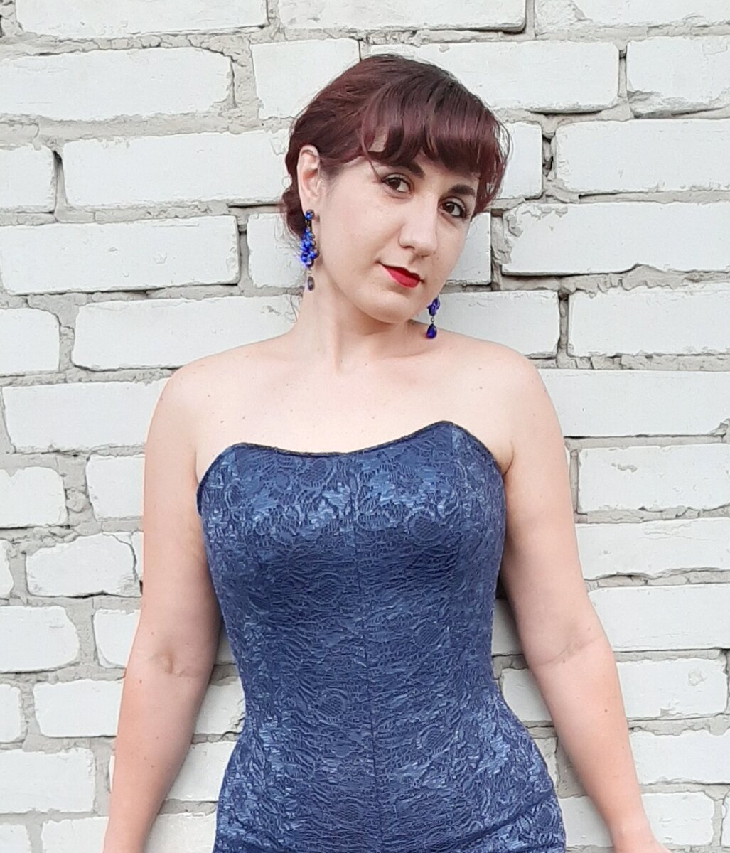 Вечернее эксклюзивное платье на корсетной основе. Дизайнер Наталья Киланова