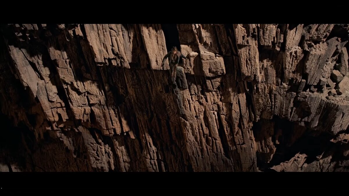 Кадр из фильма Индиана Джонс и последний крестовый поход, Инди ступил на тропу.