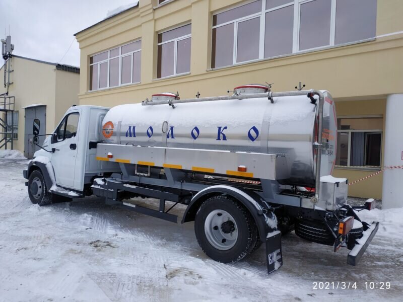 560340 автоцистерна на шасси ГАЗОН Next