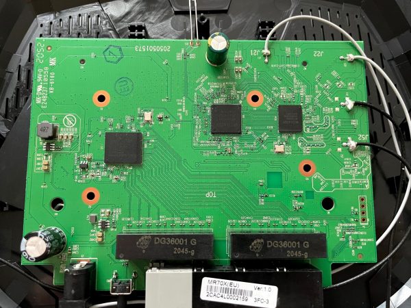 Обзор роутера Mercusys MR70X: Как уместить Wi-Fi 6 в три тысячи рублей?4