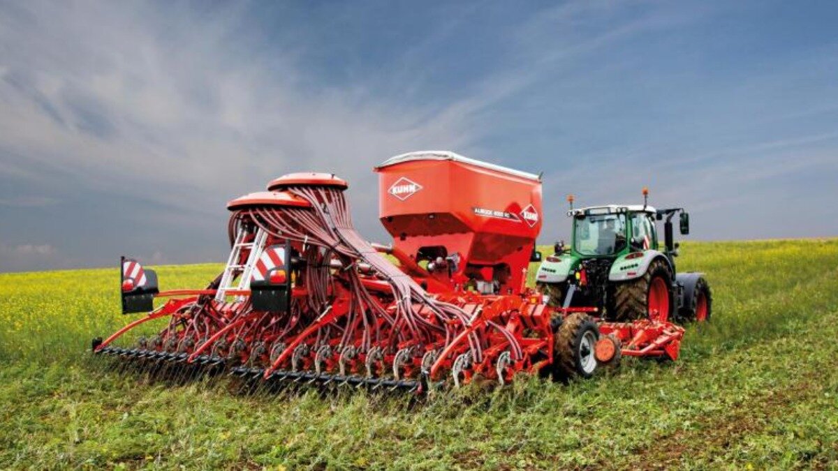 Фото: Официальный сайт Kuhn Техника Kuhn Aurock 6000 RC в работе