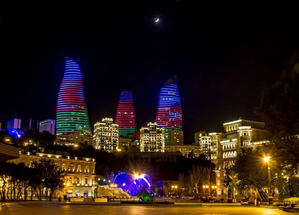 История Азербайджана — здесь описывается история Азербайджана с  древнейших времён до наших дней. Территория Азербайджана была населена  ещё со времён палеолита (стоянки первобытных людей обнаружены в Азыхской  пещере, Гобустане и т. д.).