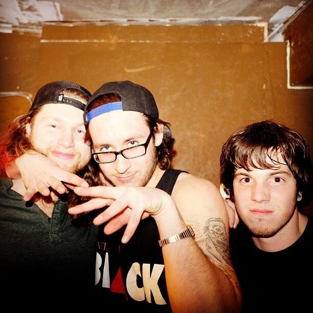 Tyler Vaillant - Guitar/Vocals,  Chris Gipple - Bass,  
Thomas Coster - Drums.