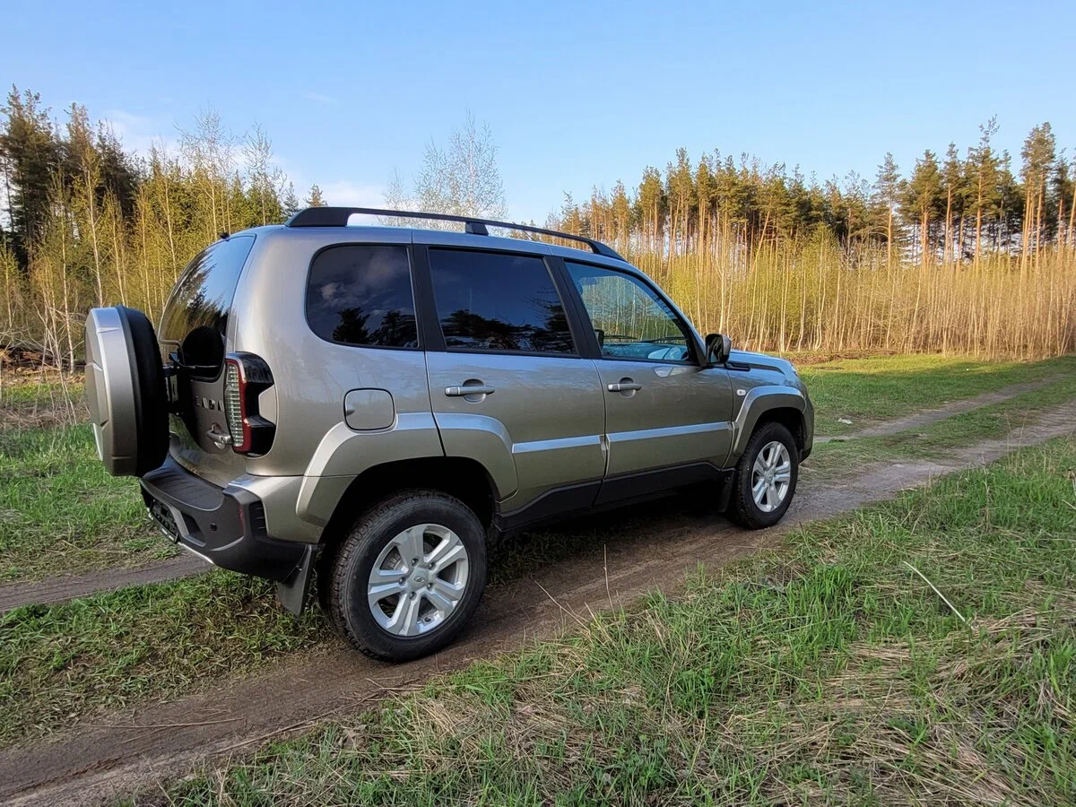 Стоит ли покупать Lada Niva Travel в 2023 году: вижу только 3 минуса -  рассказал просто | АвтоЭксперт | Дзен