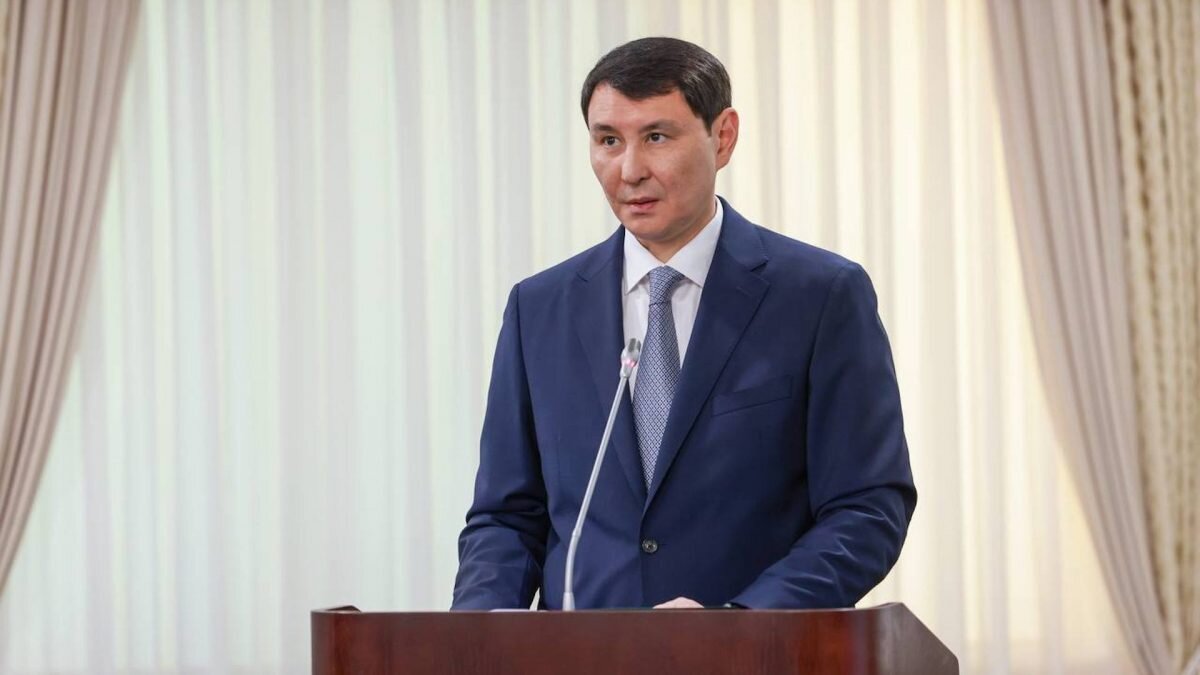    Фото: пресс-служба премьер-министра Август Макаров