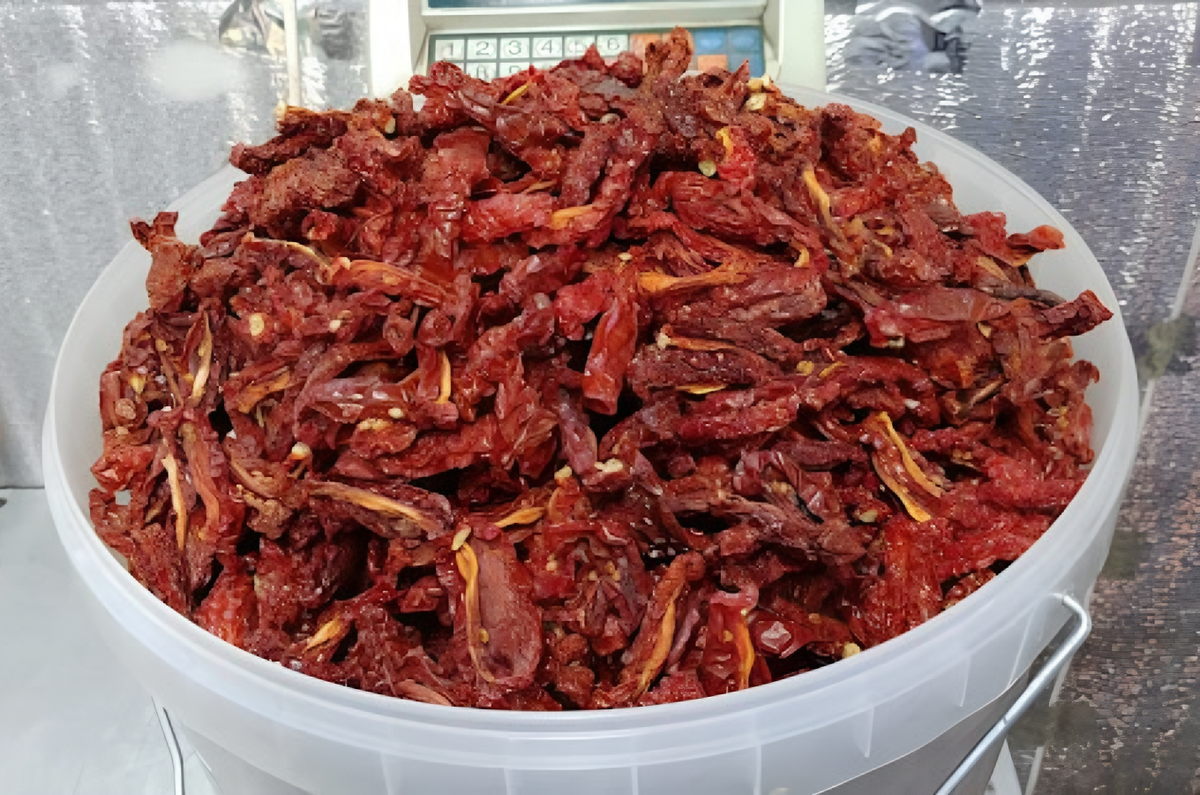 Как вялить помидоры в сушке. Помидоры в сушилке для овощей. Помидоры в сушилке для овощей. Как вялить помидоры в сушке. Как вялить помидоры в сушке.