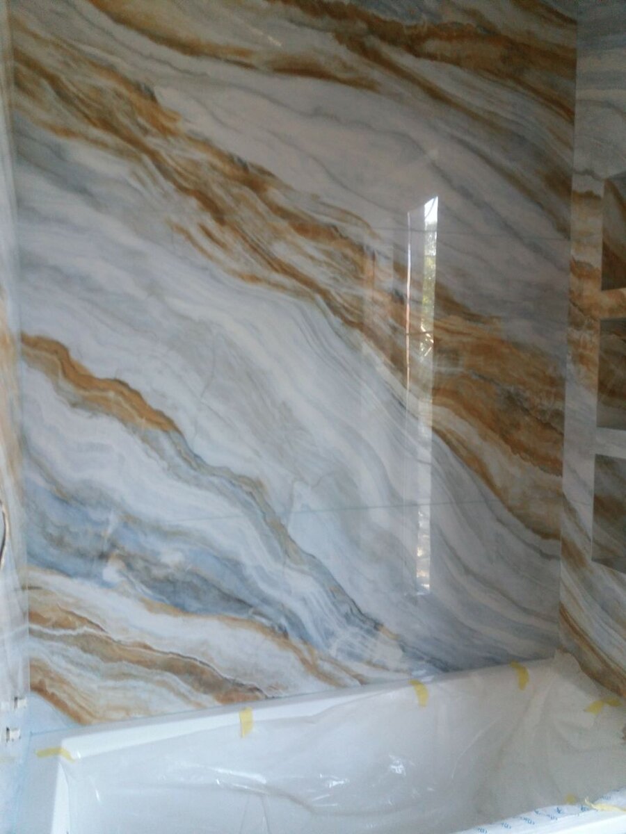 крупноформатная плитка сейчас набирает 
популярность