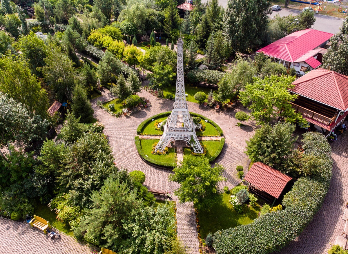 эйфелева башня в абакане