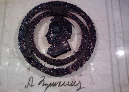    В Харькове «деколонизаторы» угрожают уничтожить Пушкина в местном метро