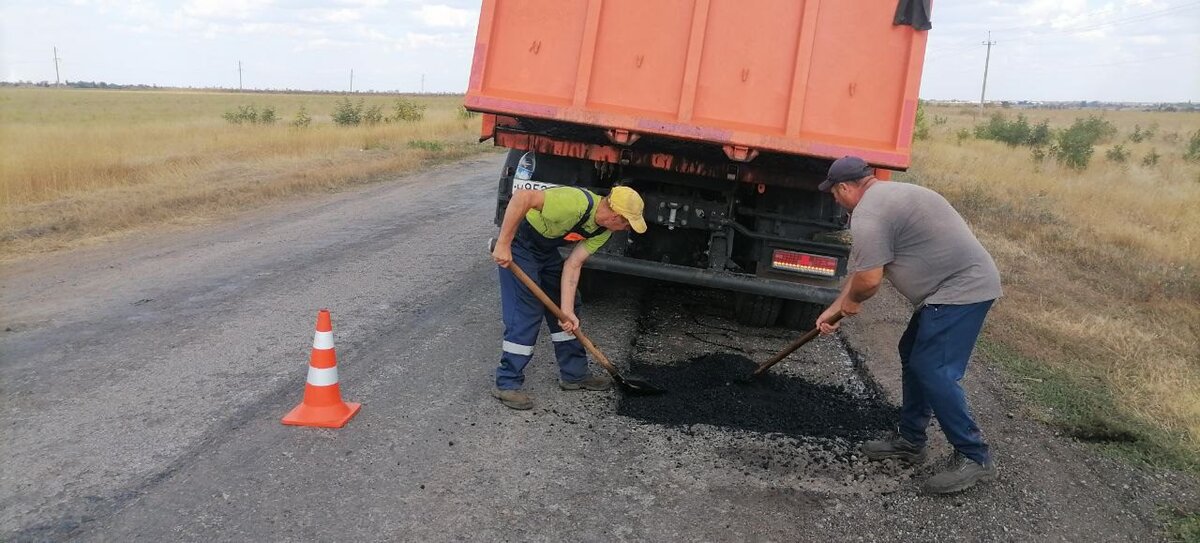  В Геническом районе проводят ямочный ремонт автомобильных дорог - Таврия ТВ - Херсон