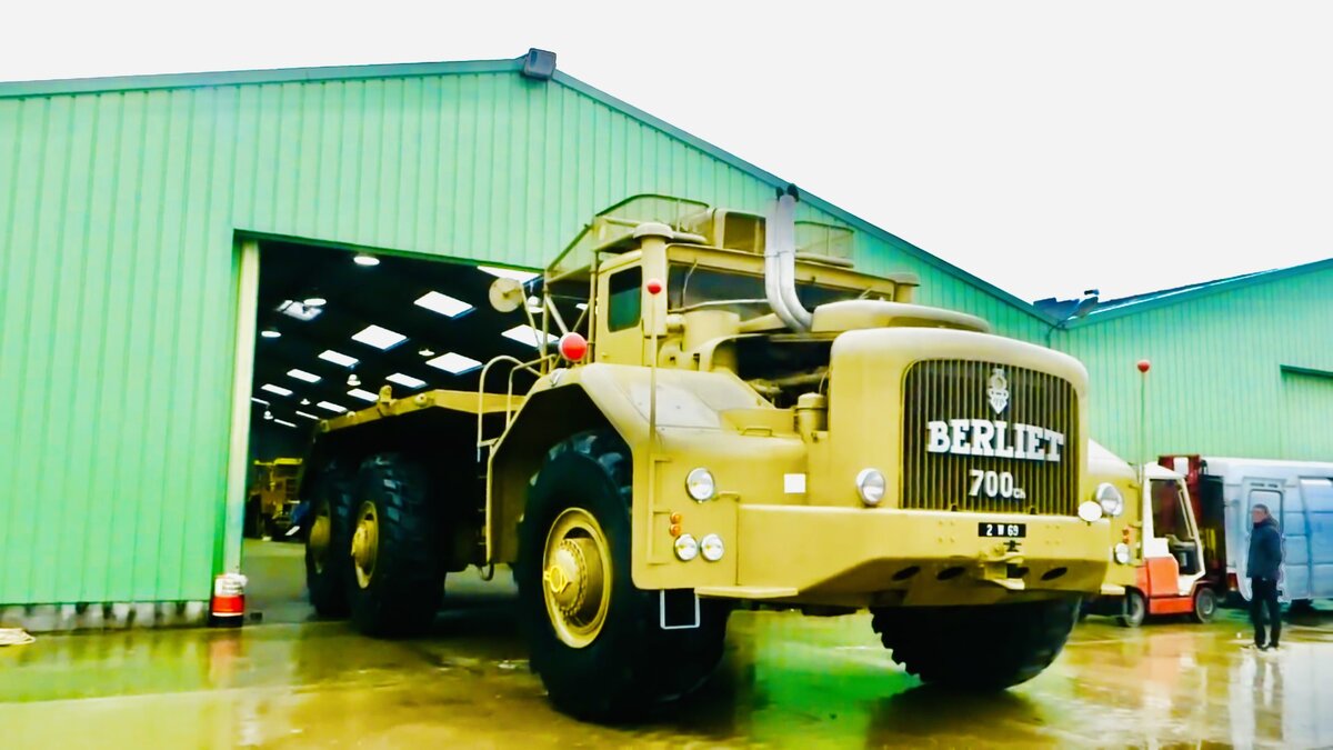 Berliet T100, самый огромный тягач 50-х! | 