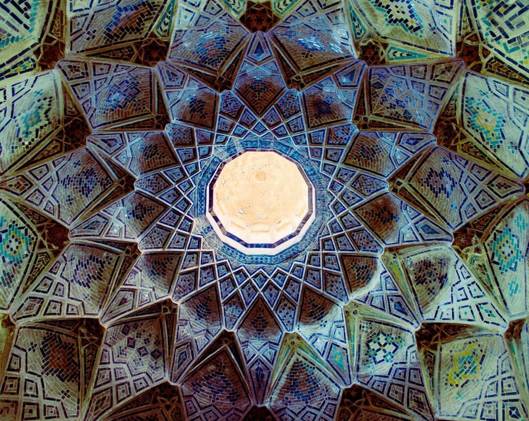 Потолок из кирпича, Керман