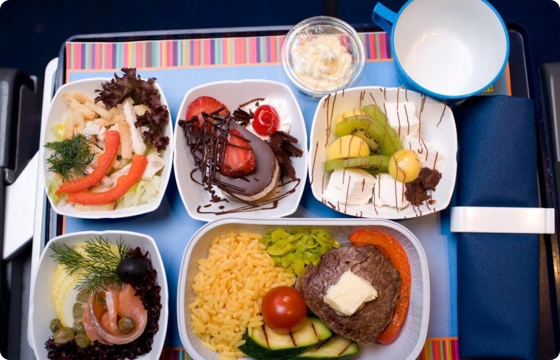 Бортовая еда может показаться Вам сильно невкусной на земле (Изображение - яндекс картинки)