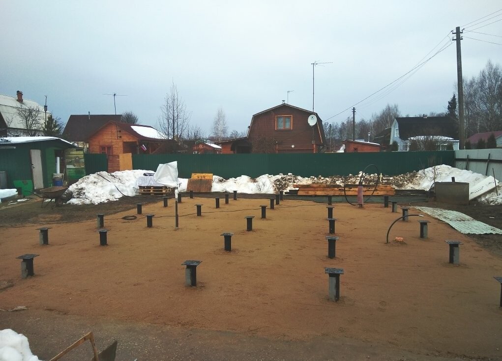 Свайное поле.