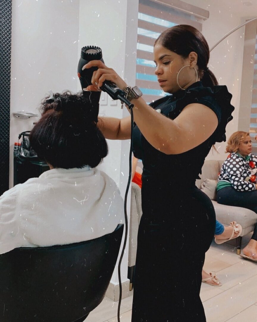 Какие трудности возникают между парикмахерами-колористами и их клиентами