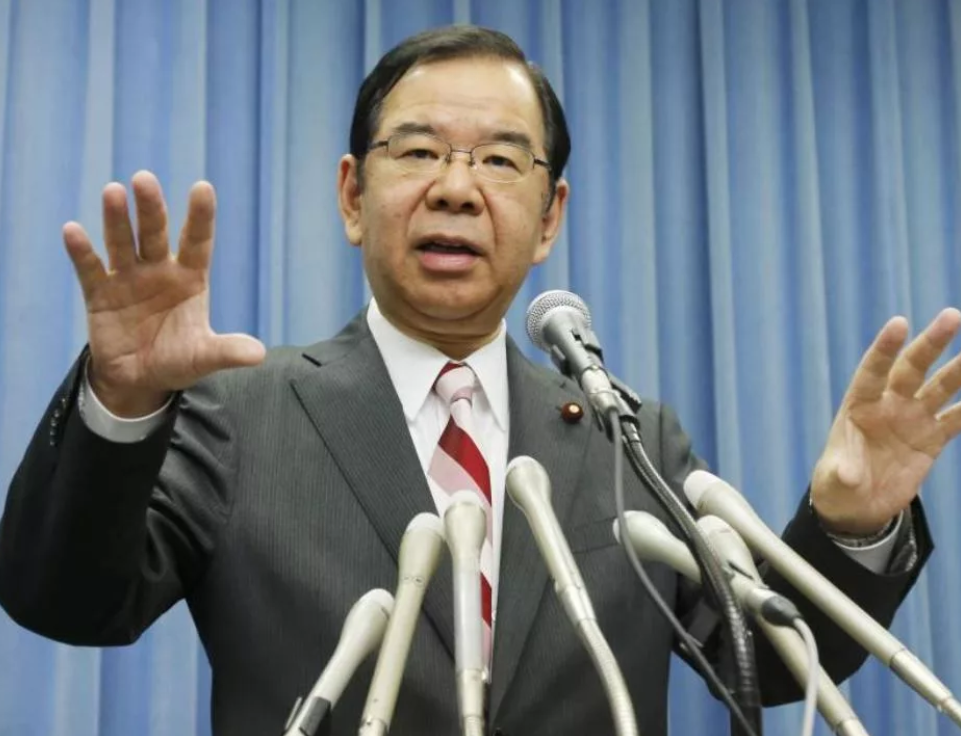 Либерально-демократическая партия (япония). Коммунистическая партия японии 1922. Русский политик дочь японского коммуниста. Хакамада 2002. Таро асо японский политик.