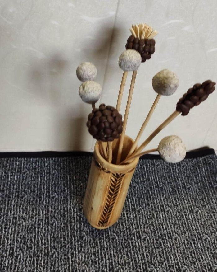 Цветы, которые никогда не завянут своими руками.