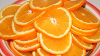 Апельсины дольками